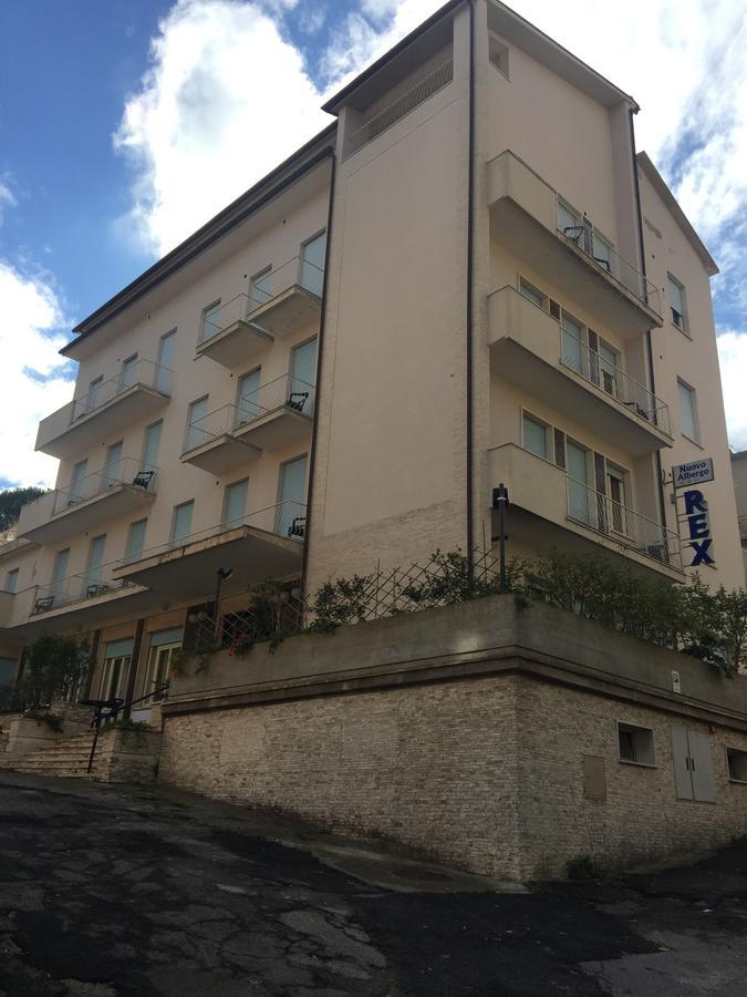 Hotel Rex Кьянчано-Терме Экстерьер фото